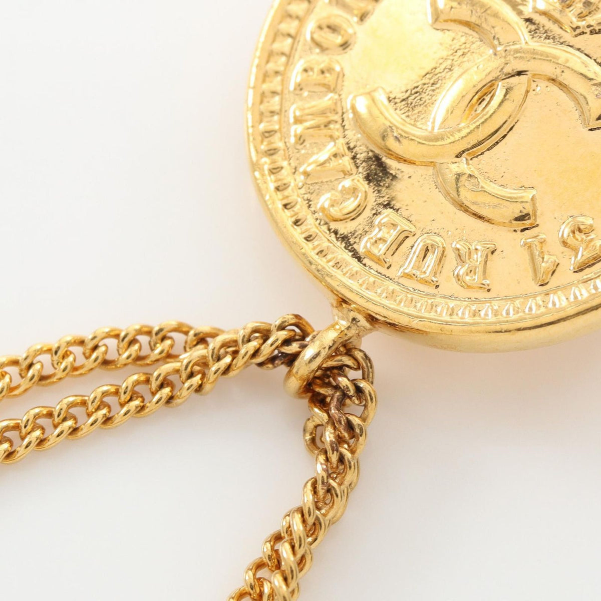 Chanel Brooch Quilted Bag Motif — view 6