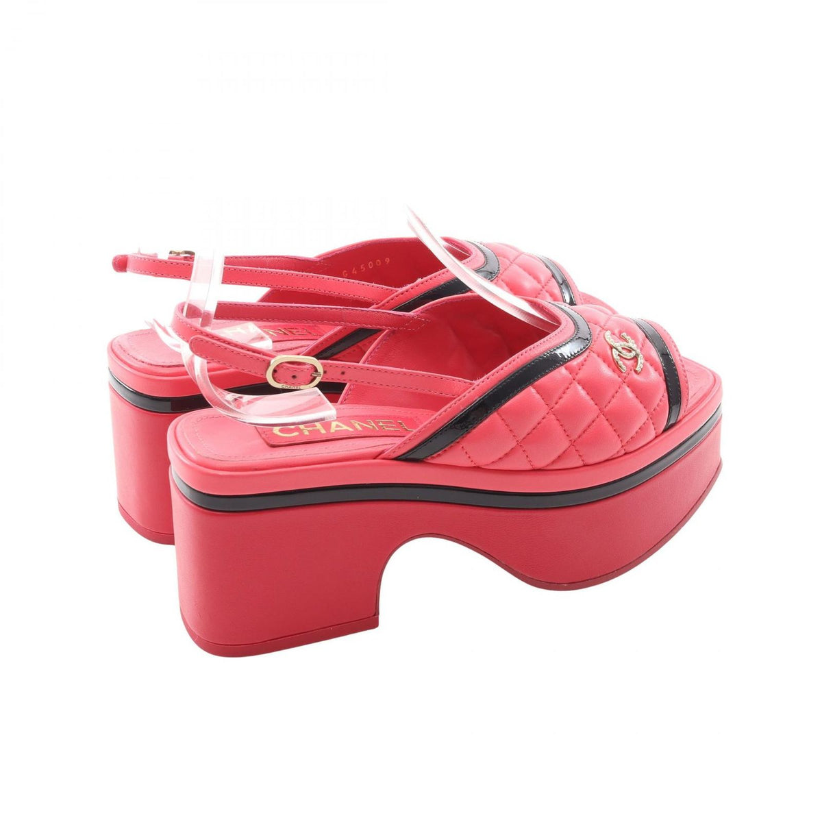 Chanel Sandals CC Logo Quilted Thick Sole Leather Patent — view 2