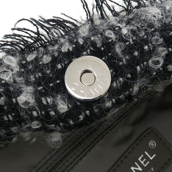 Chanel Chain Messenger Bag — view 7