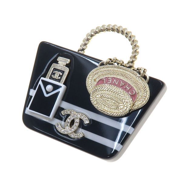 Chanel 21c Brooch Black