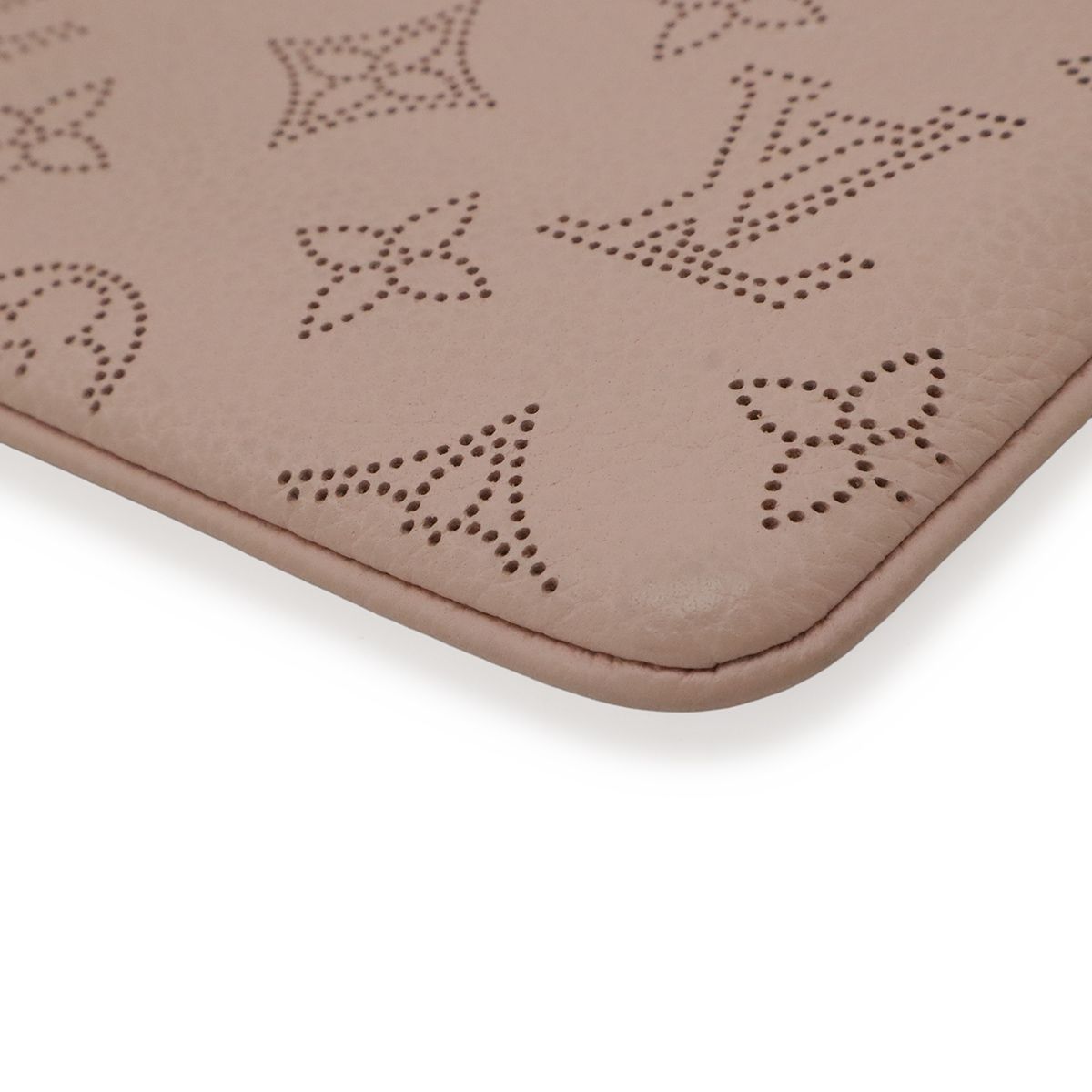 Louis Vuitton Monogram Mahina Pochette Cles Coin Purse Magnolia Pink — view 3