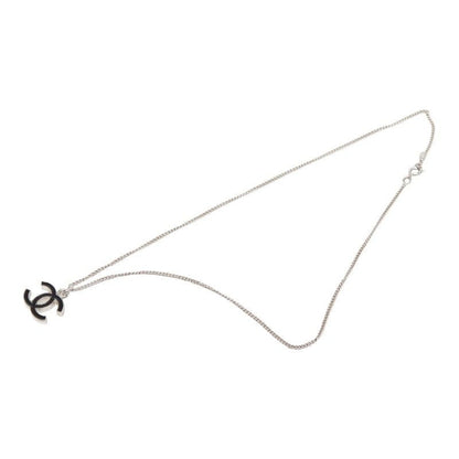 Chanel CC Logo Necklace Silver And Black Metal — view 4
