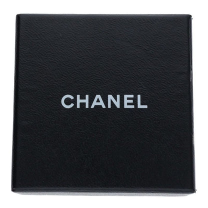 Chanel CC Logo Heart Motif Single Earring — view 5