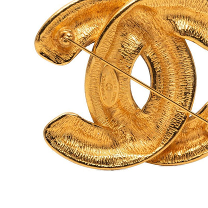 Chanel Quilted CC Logo Brooch Gold Plated — view 3