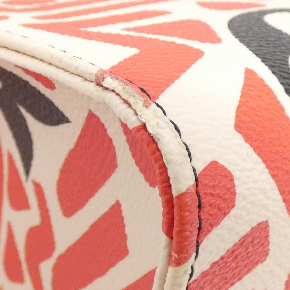 Louis Vuitton LV Crafty On The Go GM — view 2