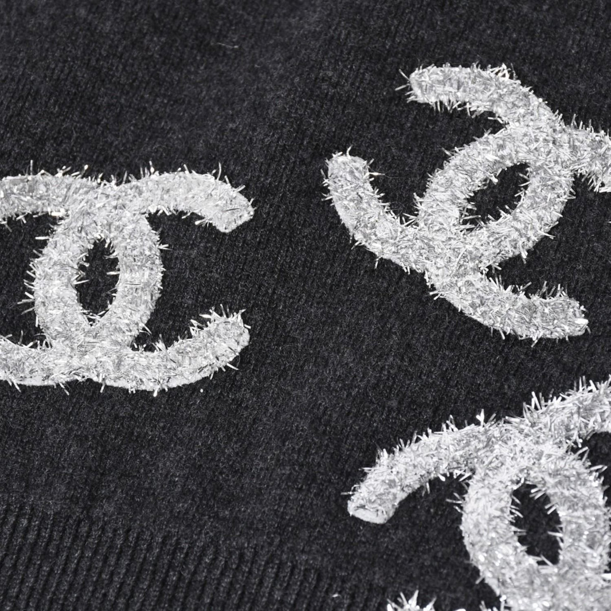 Chanel Cashmere Knit Cardigan CC Logo Glitter Charcoal 38 — view 5