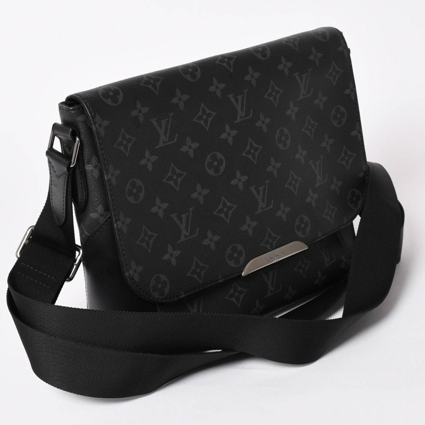 Louis Vuitton Messenger PM Explorer Monogram Black Eclipse Silver — view 3