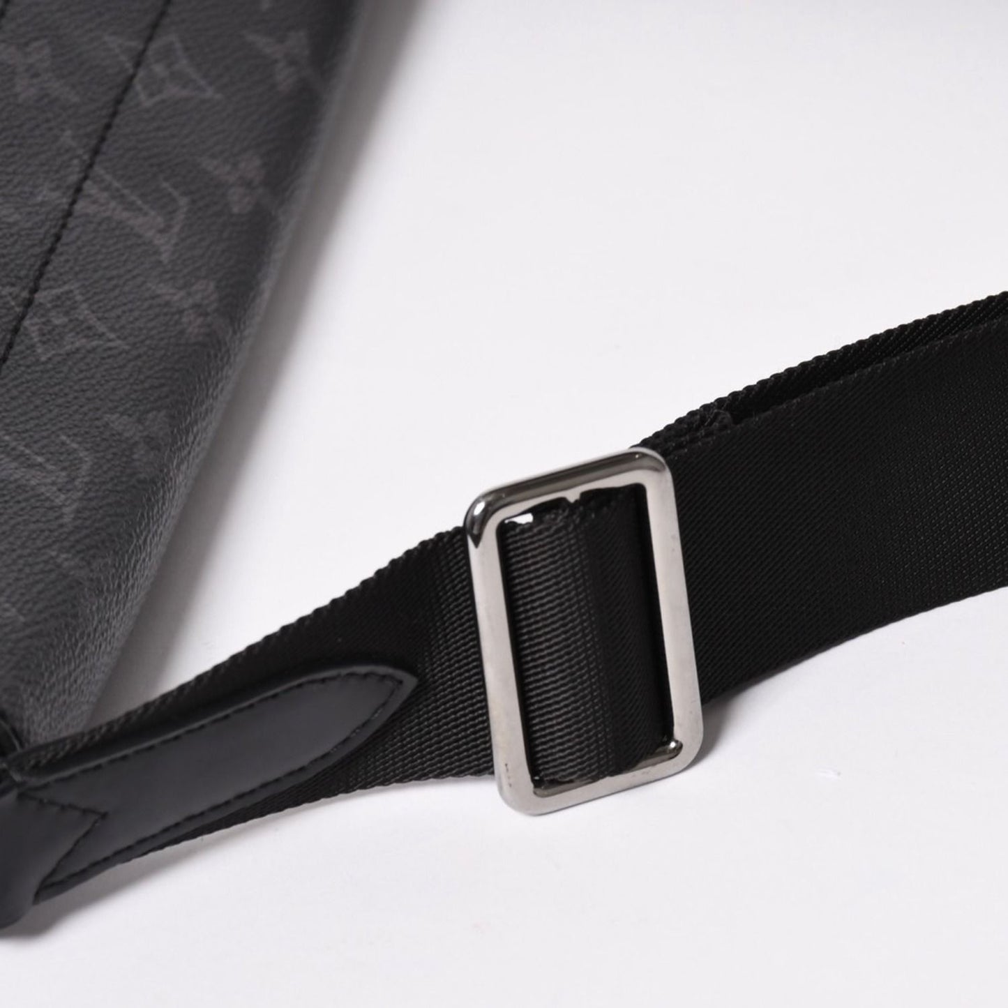 Louis Vuitton Messenger PM Explorer Monogram Black Eclipse Silver — view 6