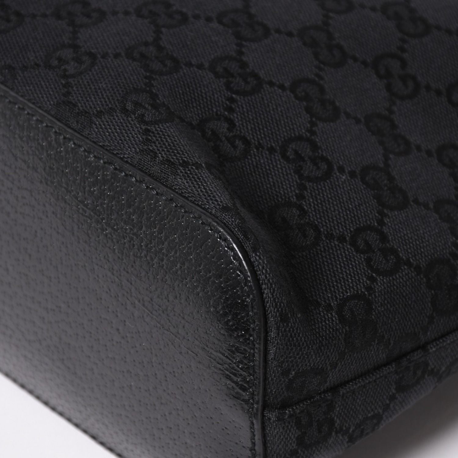 Gucci Guuci Bag GG Canvas Leather Black Silver — view 8