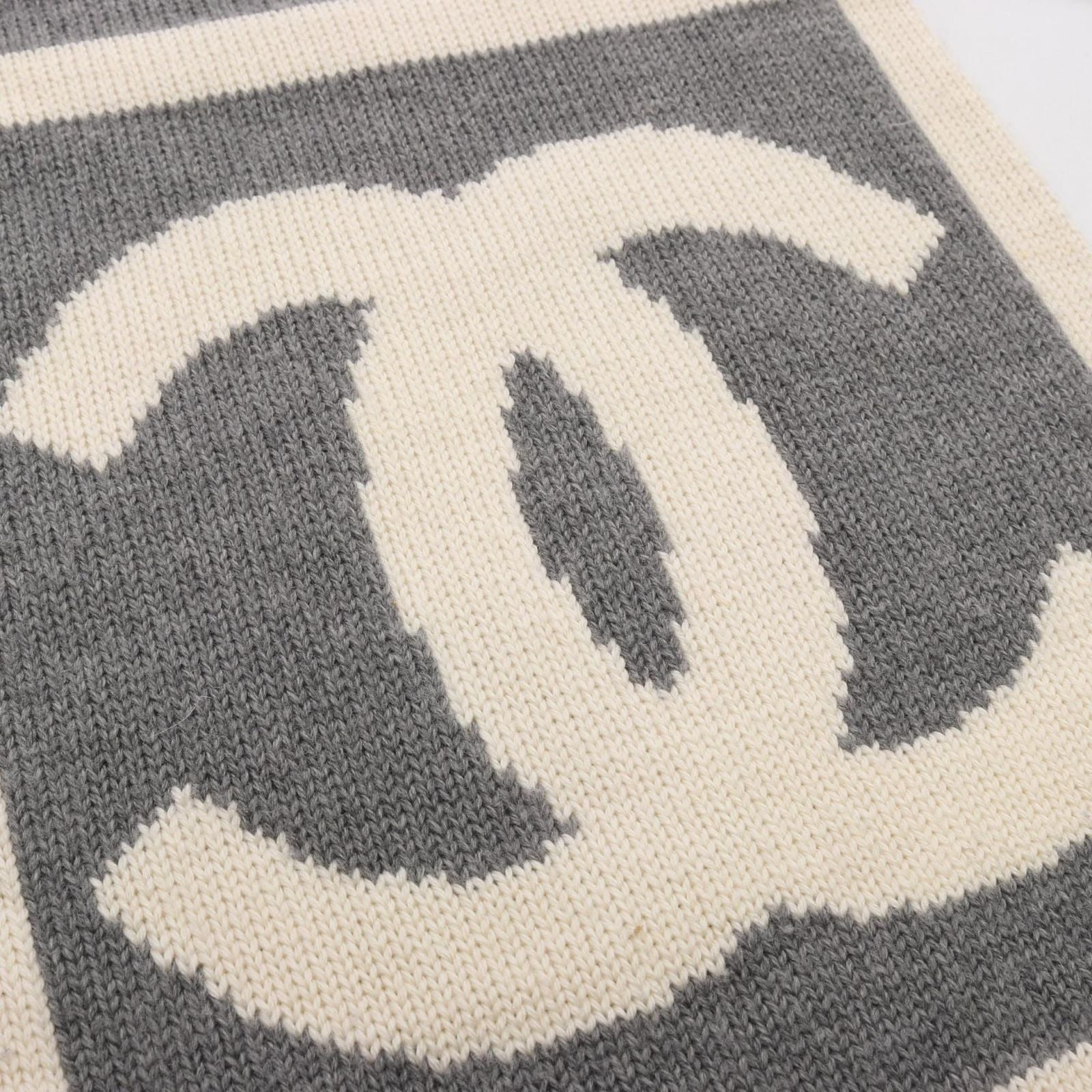 Chanel Scarf CC Logo Gray White Wool Silk — view 3
