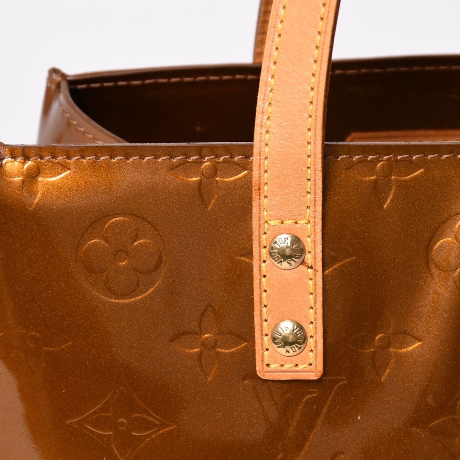 Louis Vuitton Monogram Reade PM Handbag Ivory Gold — view 5