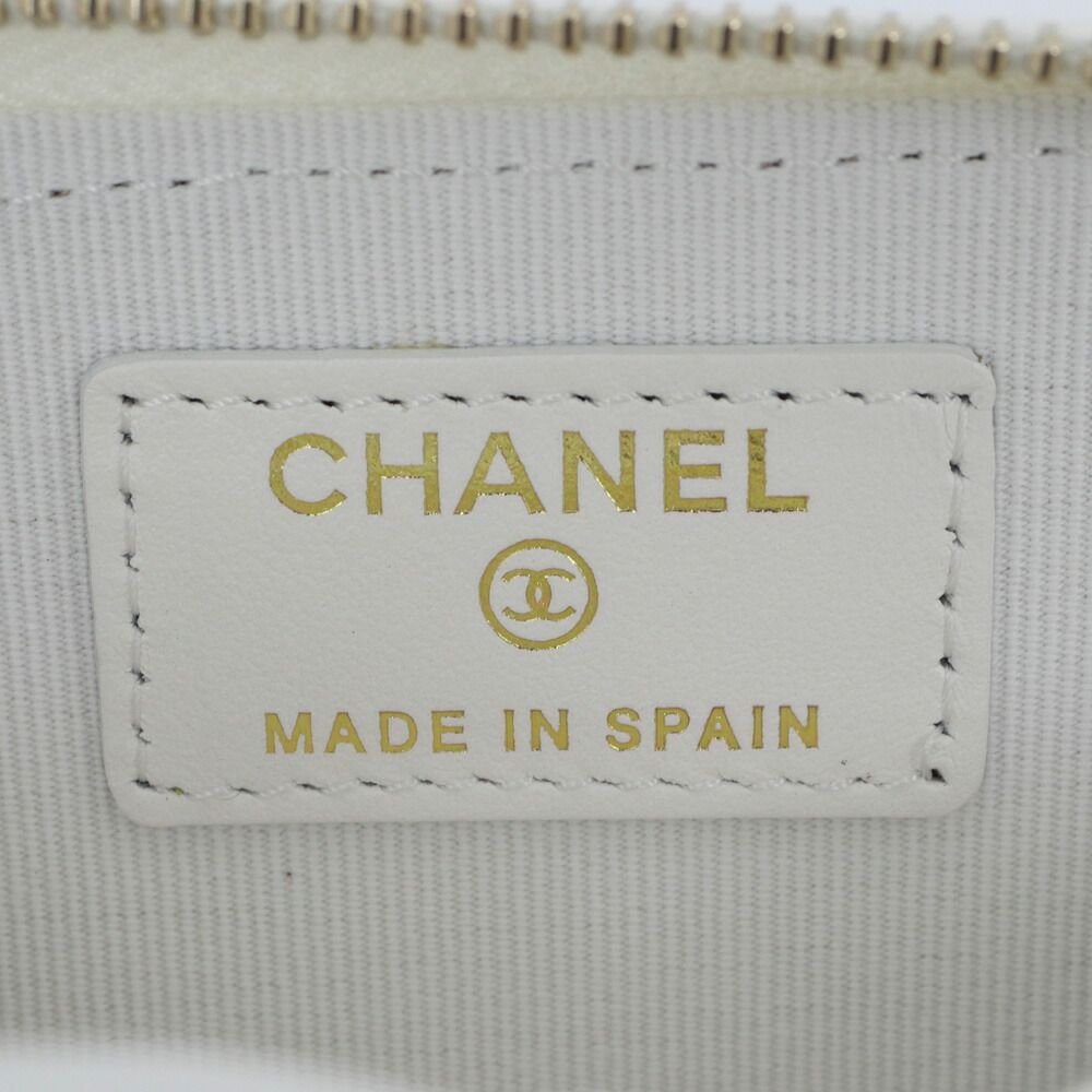 Chanel Quilted Zip Coin Purse Heart Spade Caviar Leather Case — view 8