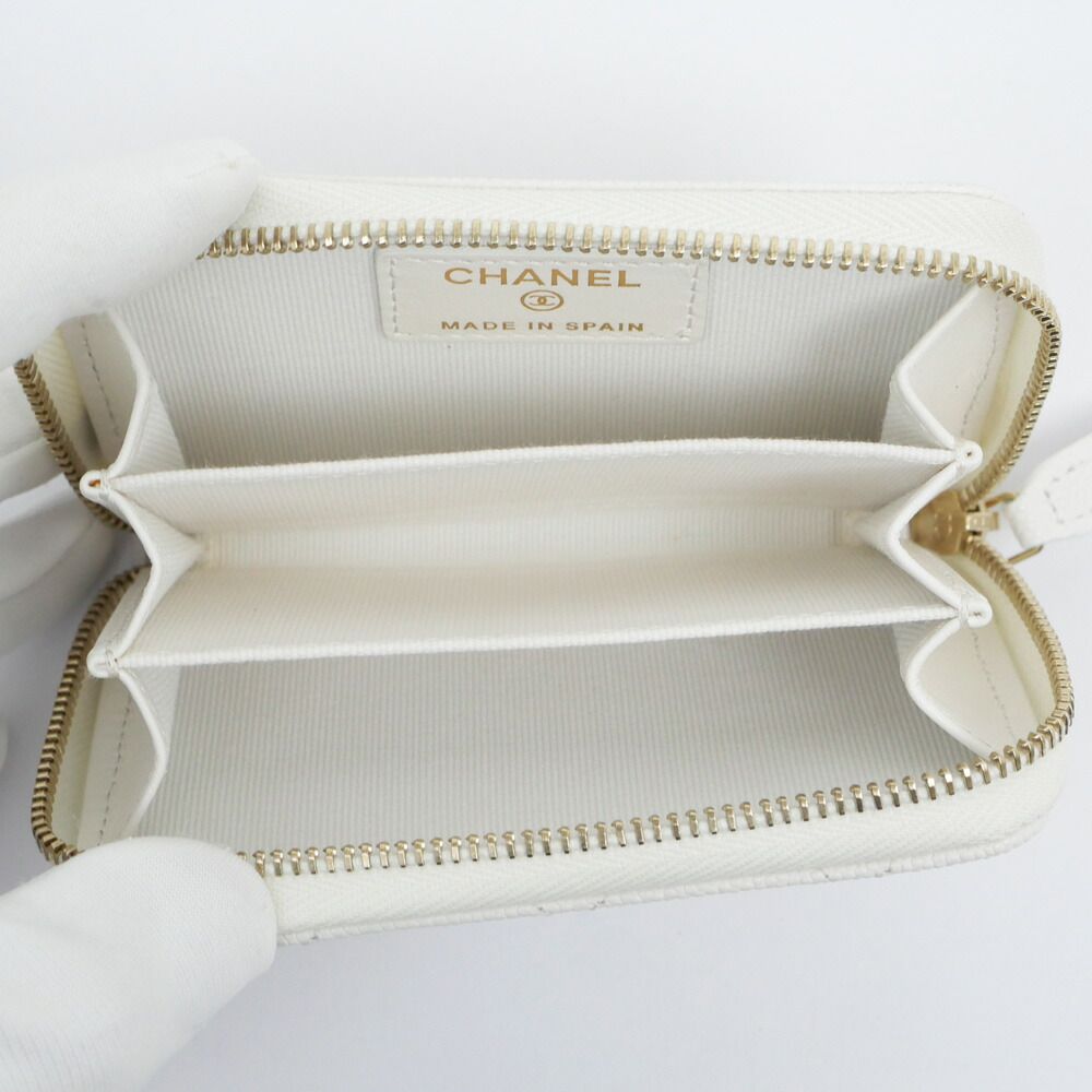 Chanel Quilted Zip Coin Purse Heart Spade Caviar Leather Case — view 7