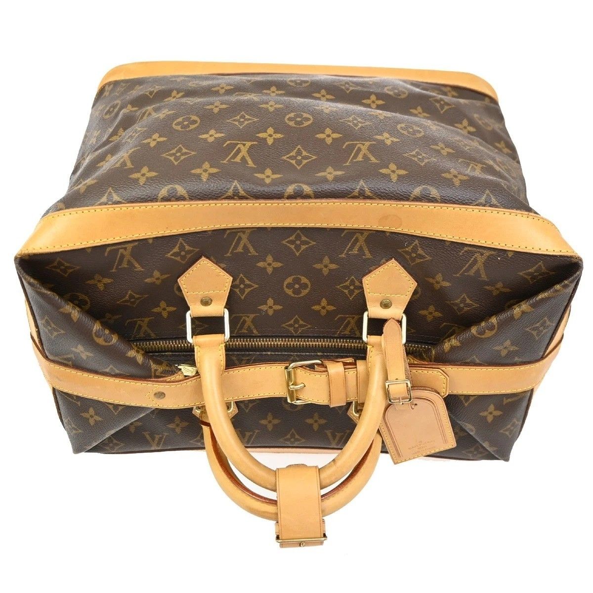Louis Vuitton Cruise 40 Boston Bag Monogram Leather — view 5
