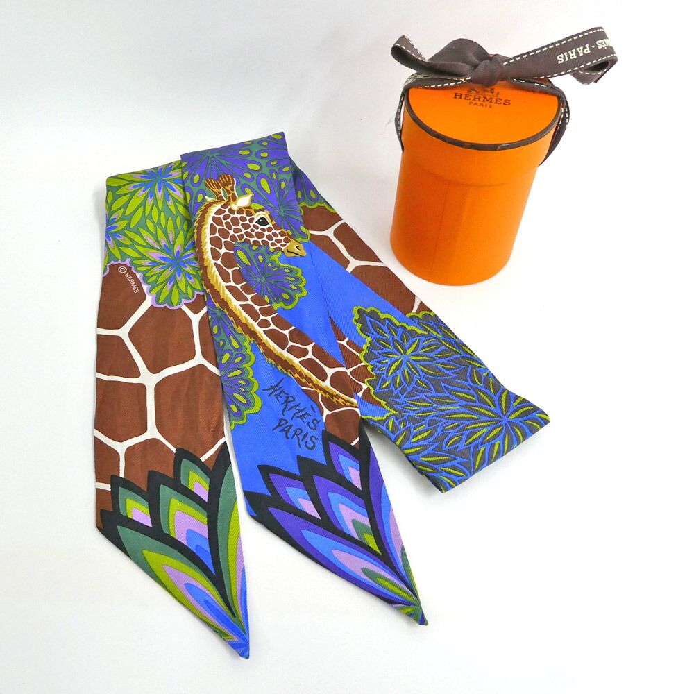 Hermes Twilly The Three Graces Mikami 100% Silk Blue Giraffe Pattern — view 7