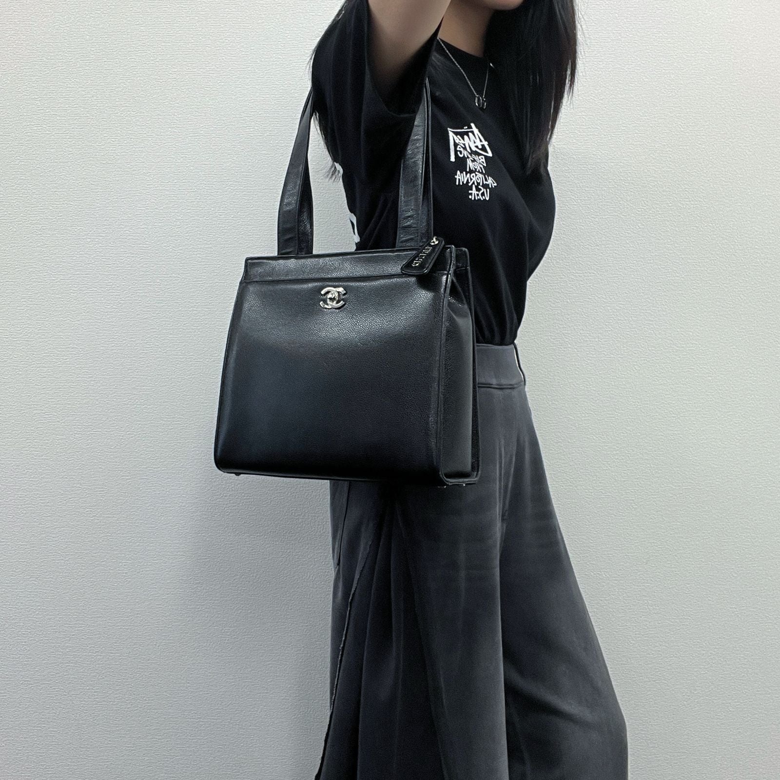 Chanel CC Logo Tote Shoulder Bag Caviar Leather Black Silver Vintage