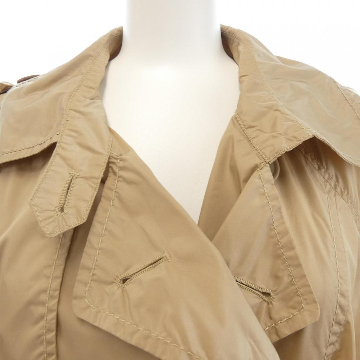 Louis Vuitton Coat Beige — view 5