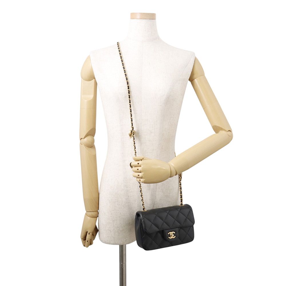 Chanel Chain Shoulder Bag Mini Quilted CC Logo Lambskin Black — view 4