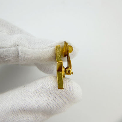Chanel 01P CC Logo Star Motif Single Earring Plated Gold Vintage — view 4