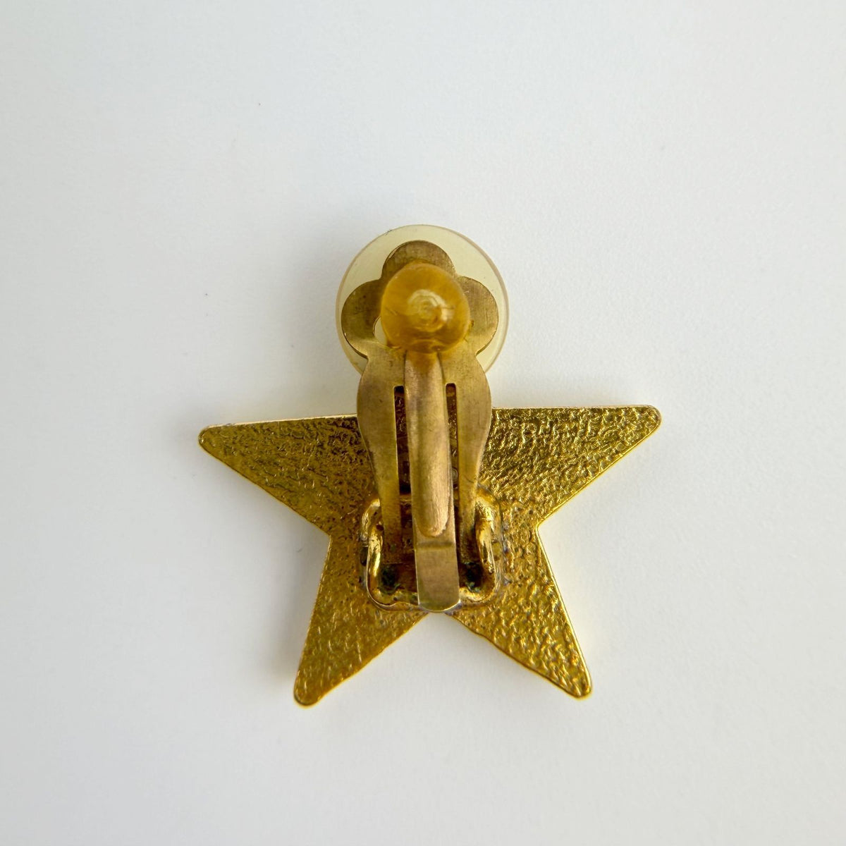 Chanel 01P CC Logo Star Motif Single Earring Plated Gold Vintage — view 2