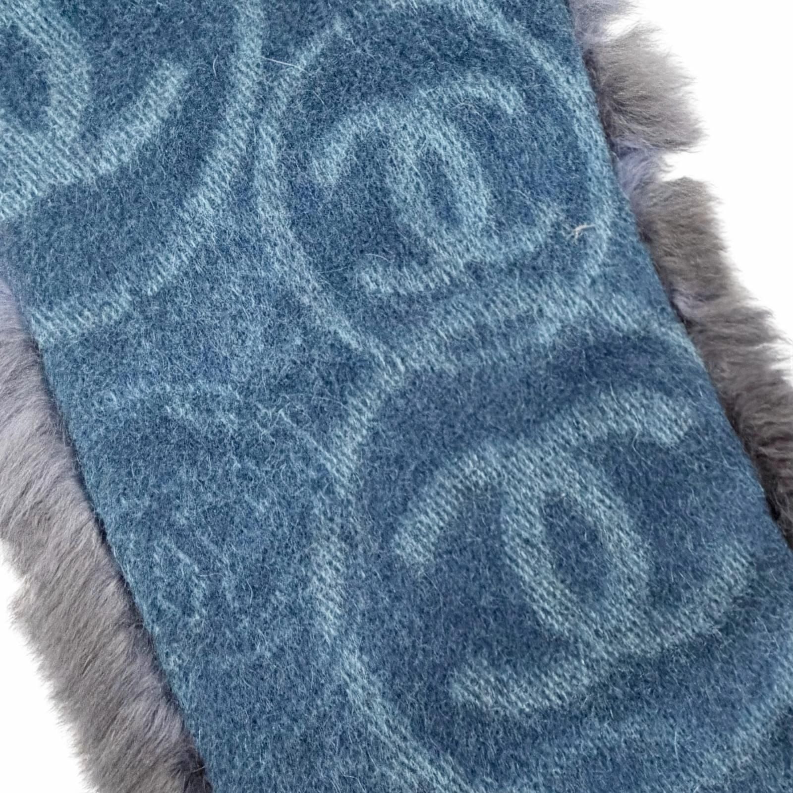 Chanel Back CC Logo All Pattern Cashmere Ori Rug Fur Scarf Fur Shawl Purple — view 5