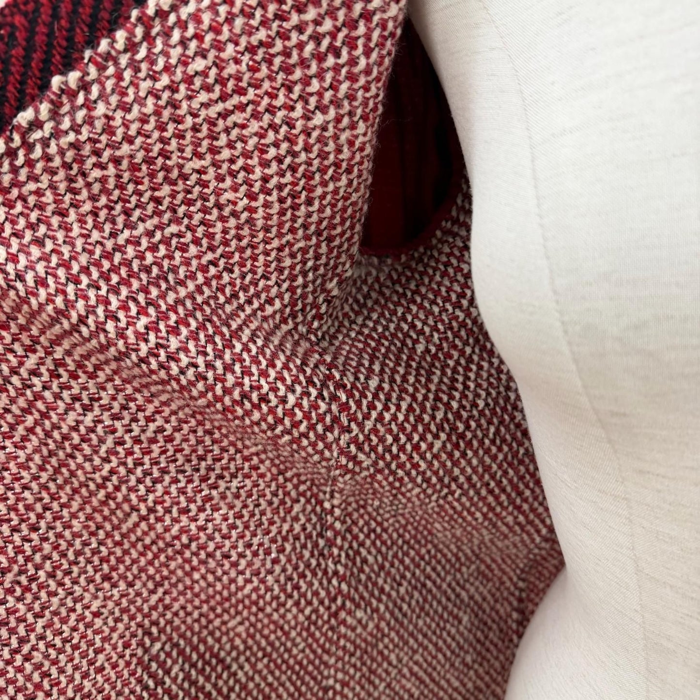 Chanel Boutique Vintage Wool Clover Button Tweed Jacket Red 38 — view 5