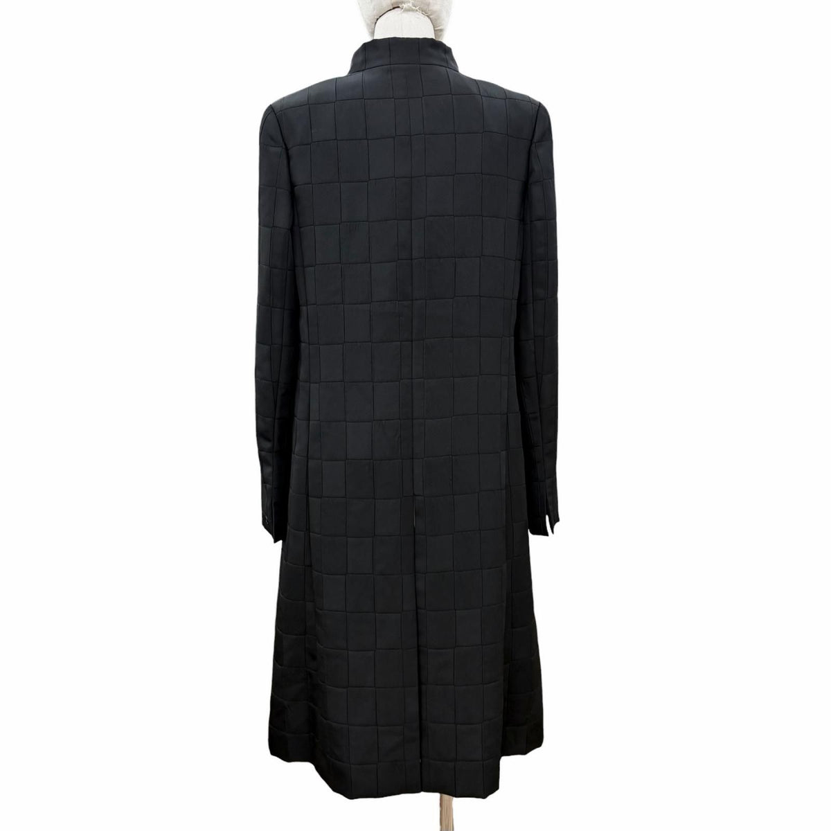 Chanel 00A Vintage Lining 100% Silk Sleeves with CC Logo Stand Collar Long Coat — view 3