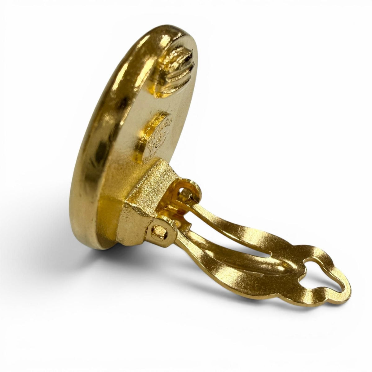 Chanel 97P Vintage Camellia Round Earrings Gold — view 5