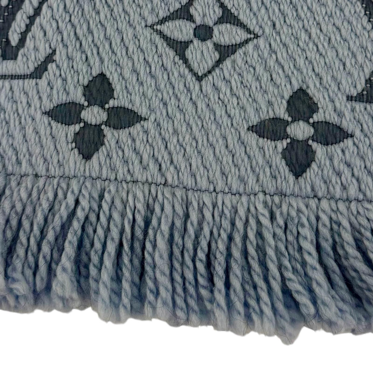 Louis Vuitton Echarpe Logomania Wool Silk Scarf With Fringe Blue — view 5