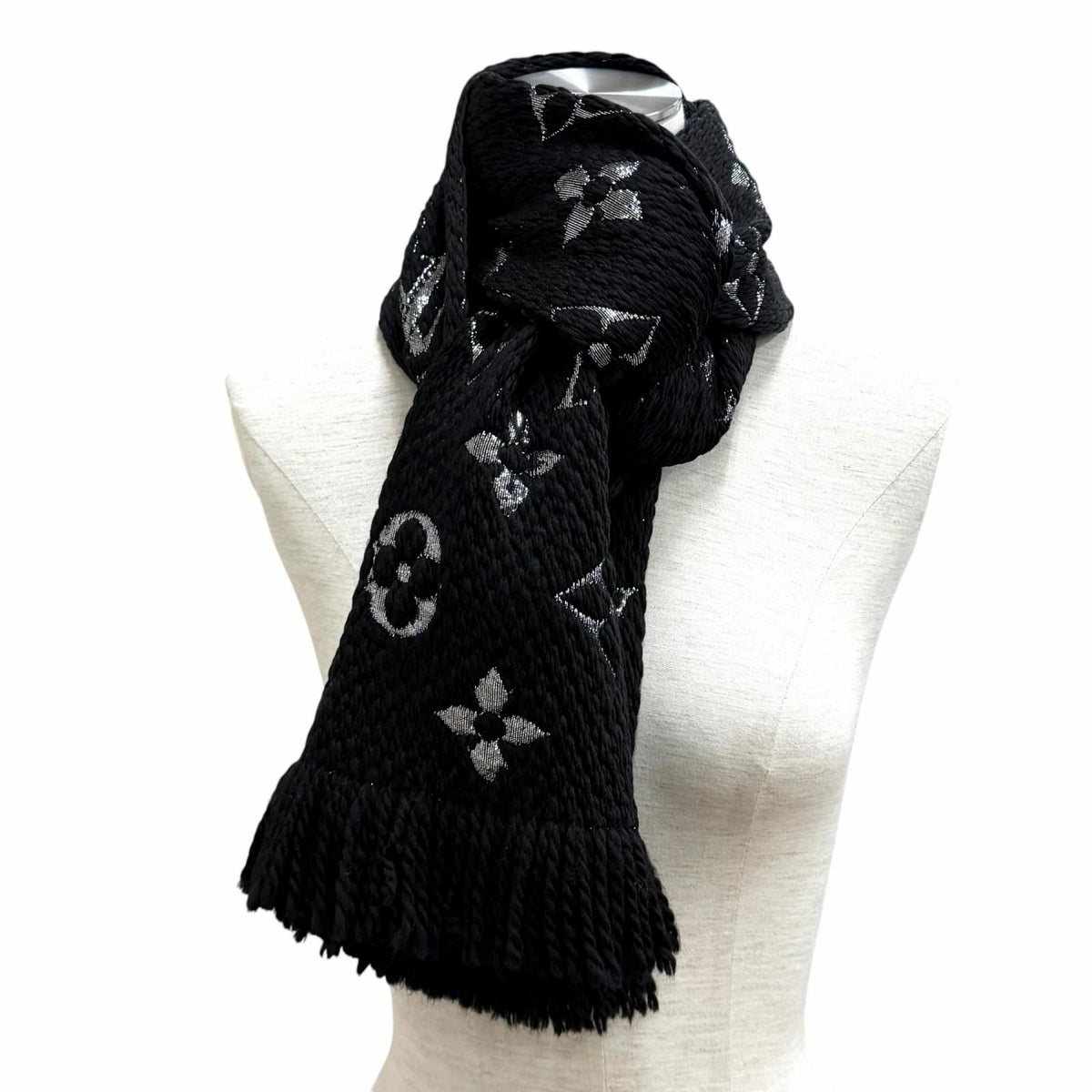 Louis Vuitton Echarpe Logomania Shine Wool Silk Blend Scarf With Fringe Black — view 3