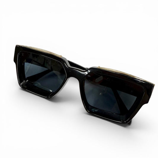 Louis Vuitton 1.1 Millionaire Monogram Frame Sunglasses Black Gold Demo Lens