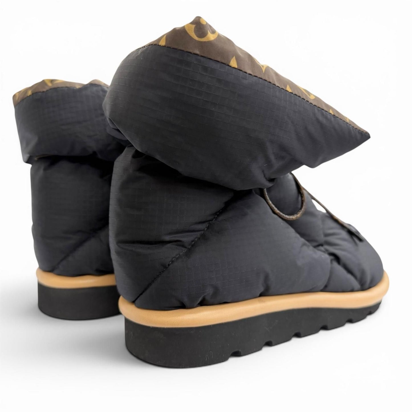 Louis Vuitton Pillow Line Monogram Snow Boots Short Black — view 5