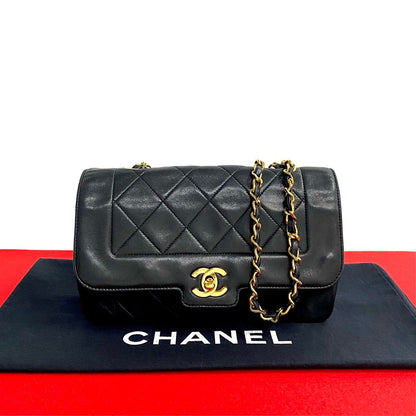 Chanel Vintage Quilted CC Logo Lambskin Leather Chain Shoulder Bag Black