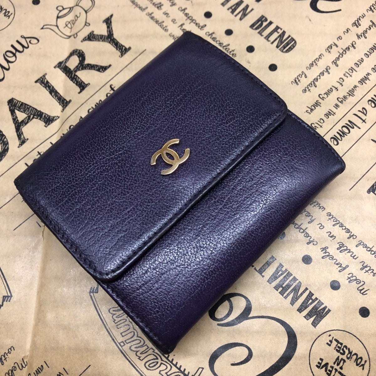 Chanel Trifold Wallet Compact CC Logo Lambskin Purple Card — view 2