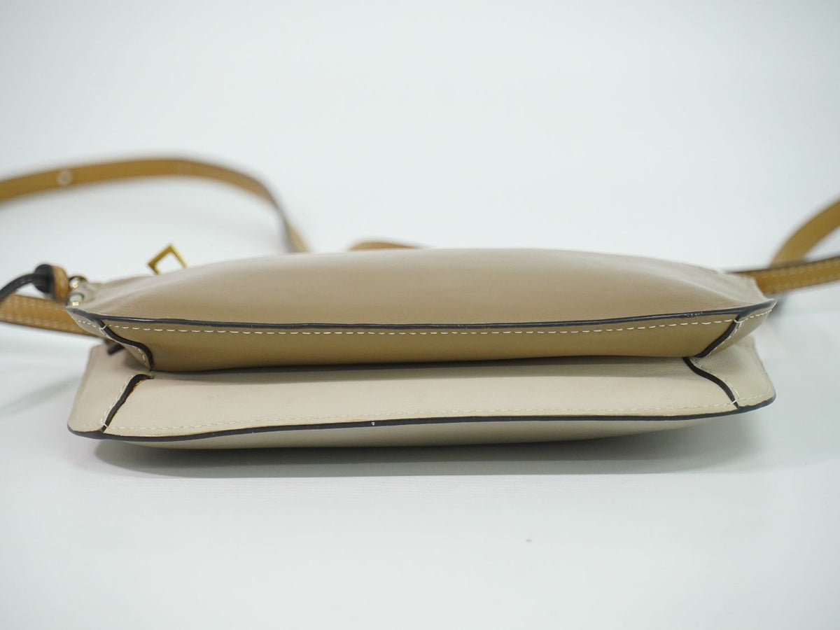 Loewe Gate Double Zip Pouch Anagram Shoulder Bag Pochette Leather Beige Gray — view 3