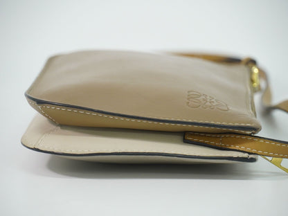Loewe Gate Double Zip Pouch Anagram Shoulder Bag Pochette Leather Beige Gray — view 4