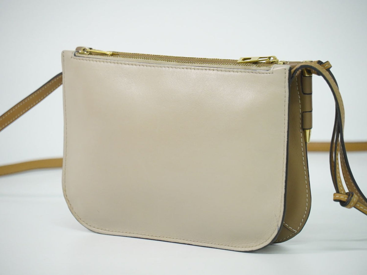 Loewe Gate Double Zip Pouch Anagram Shoulder Bag Pochette Leather Beige Gray — view 2