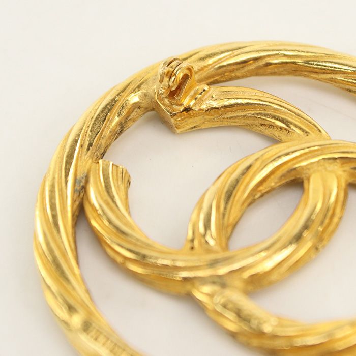 Chanel CC Logo Brooch Metal — view 3