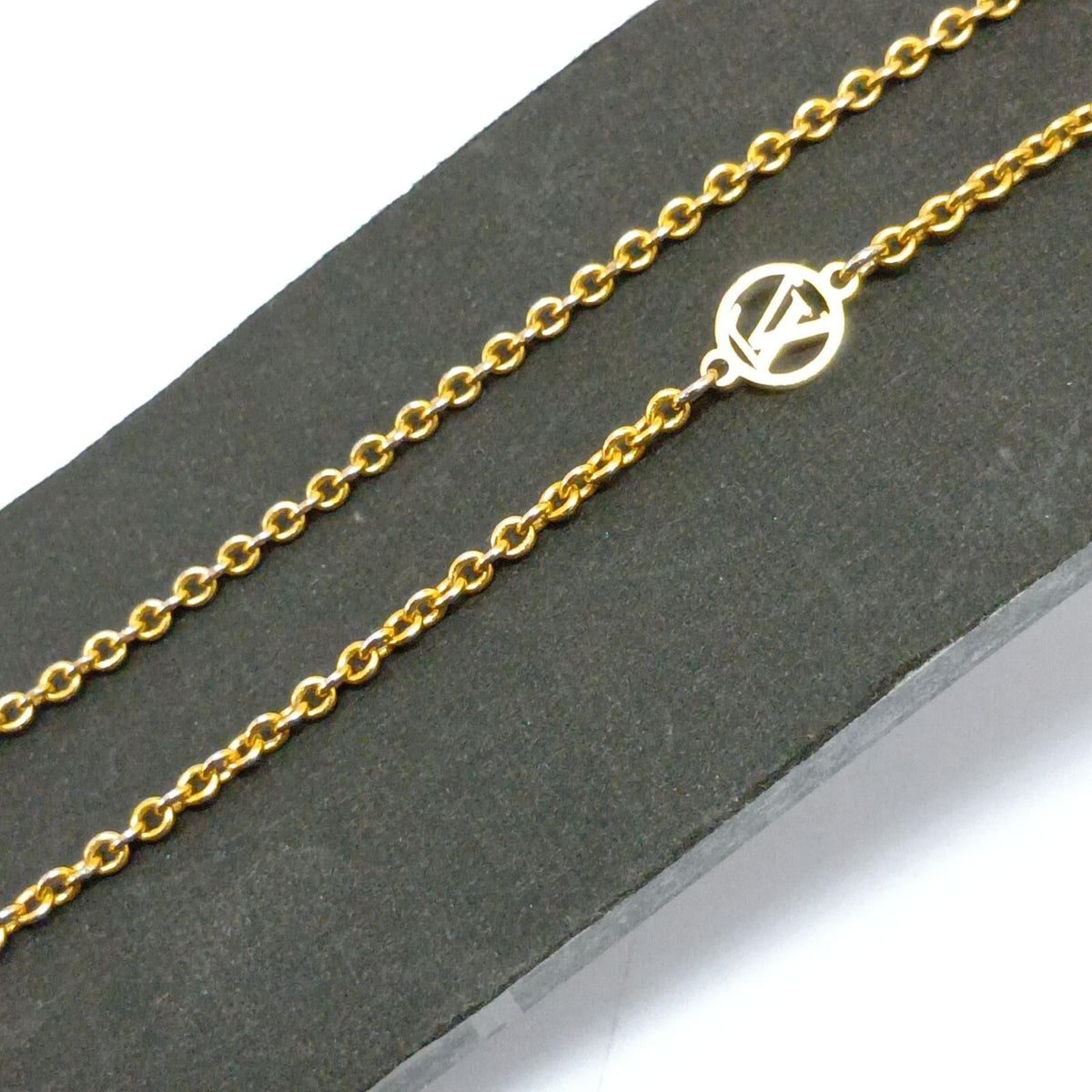 Louis Vuitton Necklace Essential — view 7