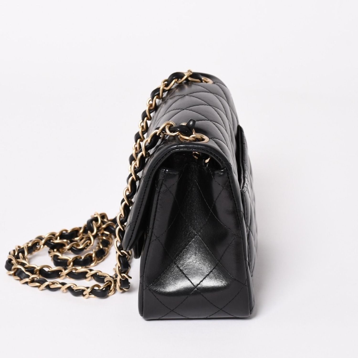 Chanel Mini Quilted 17 S Flap S Chain Shoulder Bag CC Logo Lambskin Black — view 4