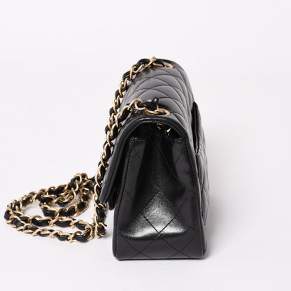Chanel Mini Quilted 17 S Flap S Chain Shoulder Bag CC Logo Lambskin Black — view 4