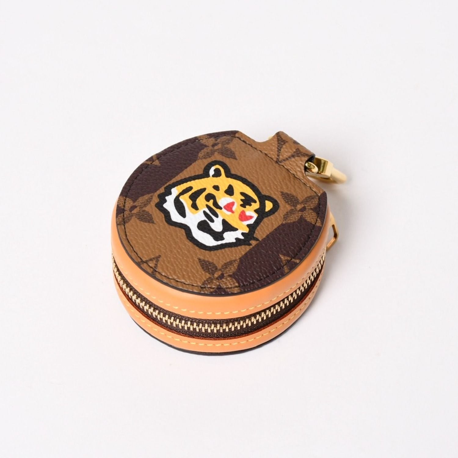 Louis Vuitton NIGO Earphones Pouch Monogram Stripe Brown — view 6