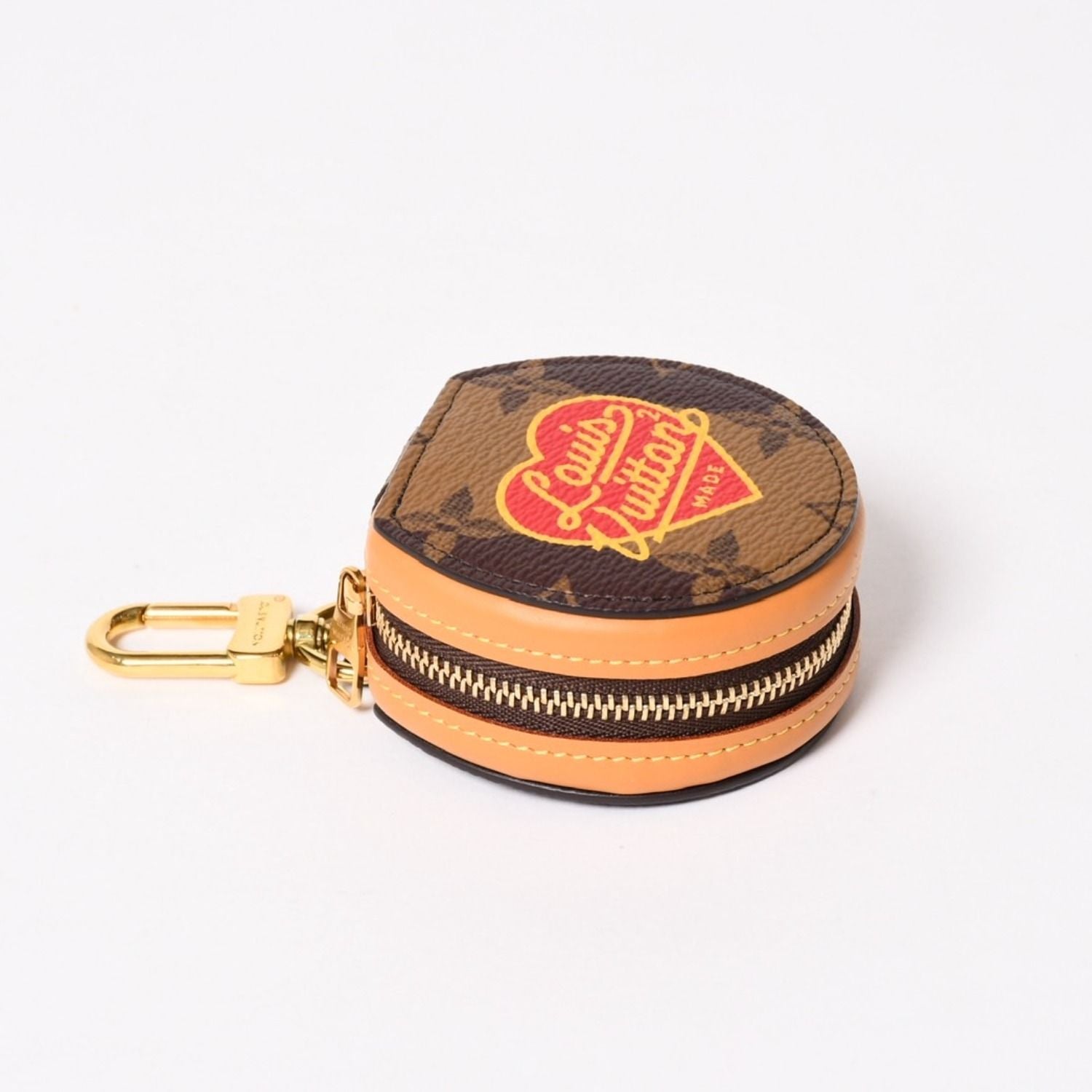 Louis Vuitton NIGO Earphones Pouch Monogram Stripe Brown — view 5