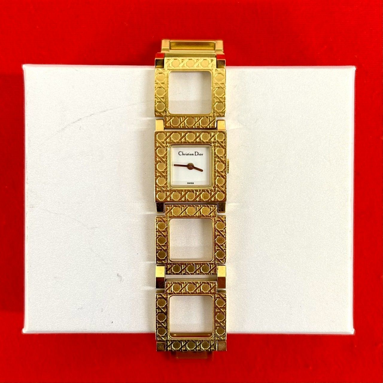 Dior la Parisienne Quartz Wristwatch Gold Watch