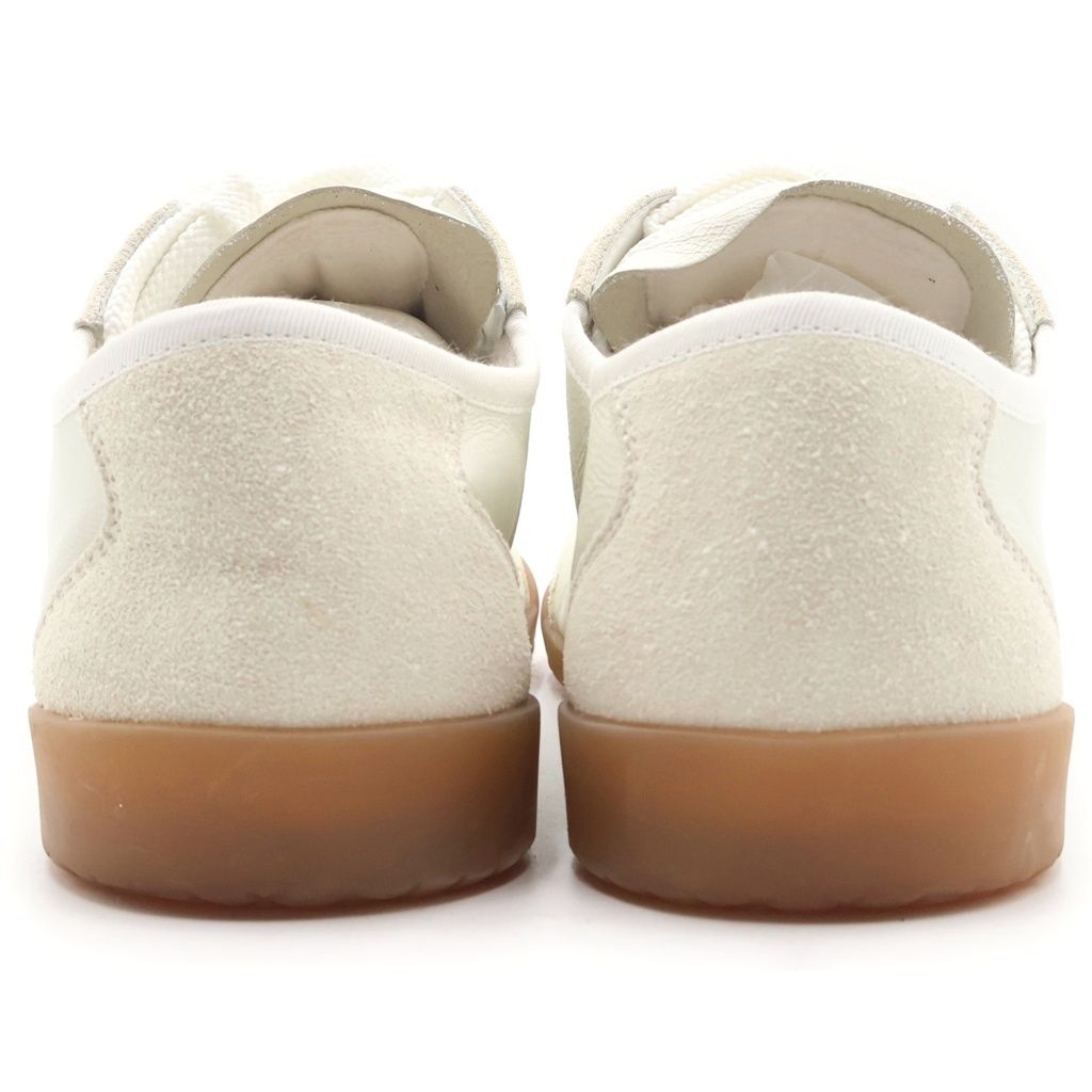 Chanel CC Logo Low-Cut Leather Sneakers White — view 3