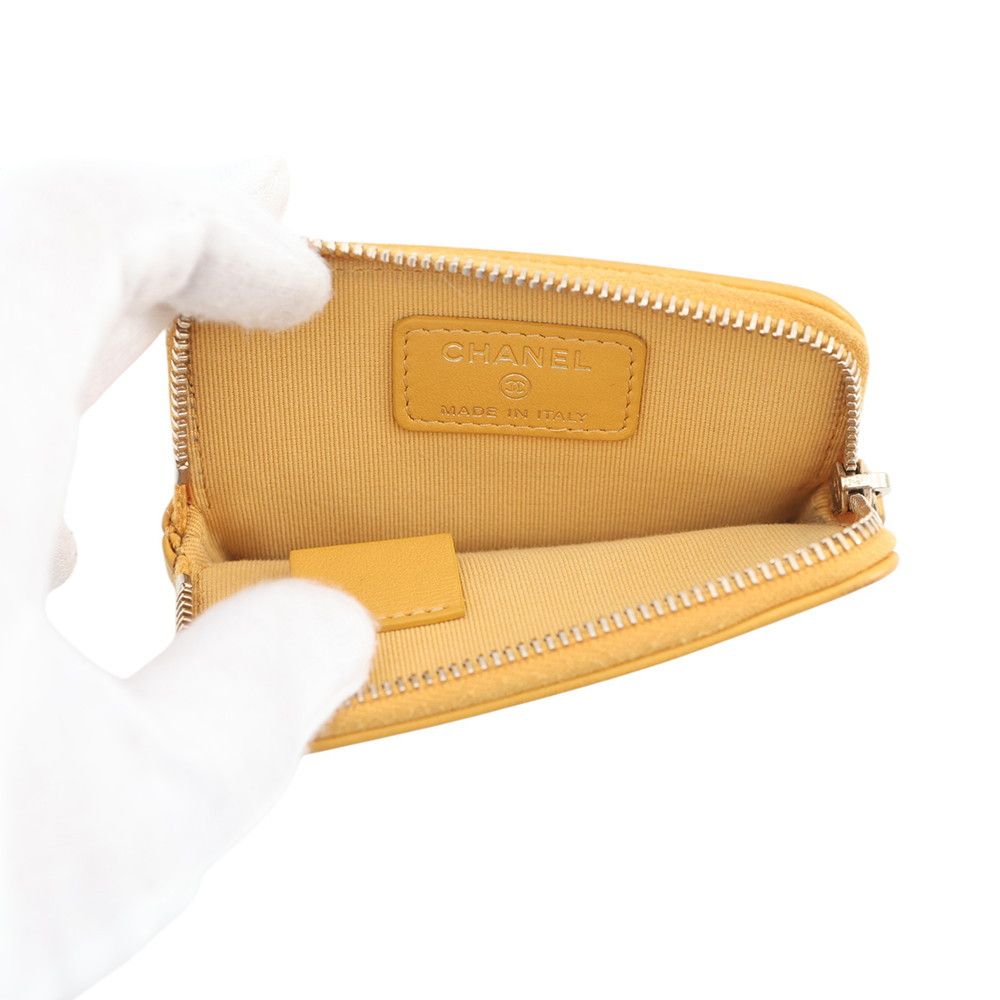 Chanel Coin Case CC Logo 19 Zip Purse Lambskin — view 4