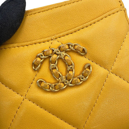 Chanel Coin Case CC Logo 19 Zip Purse Lambskin — view 6