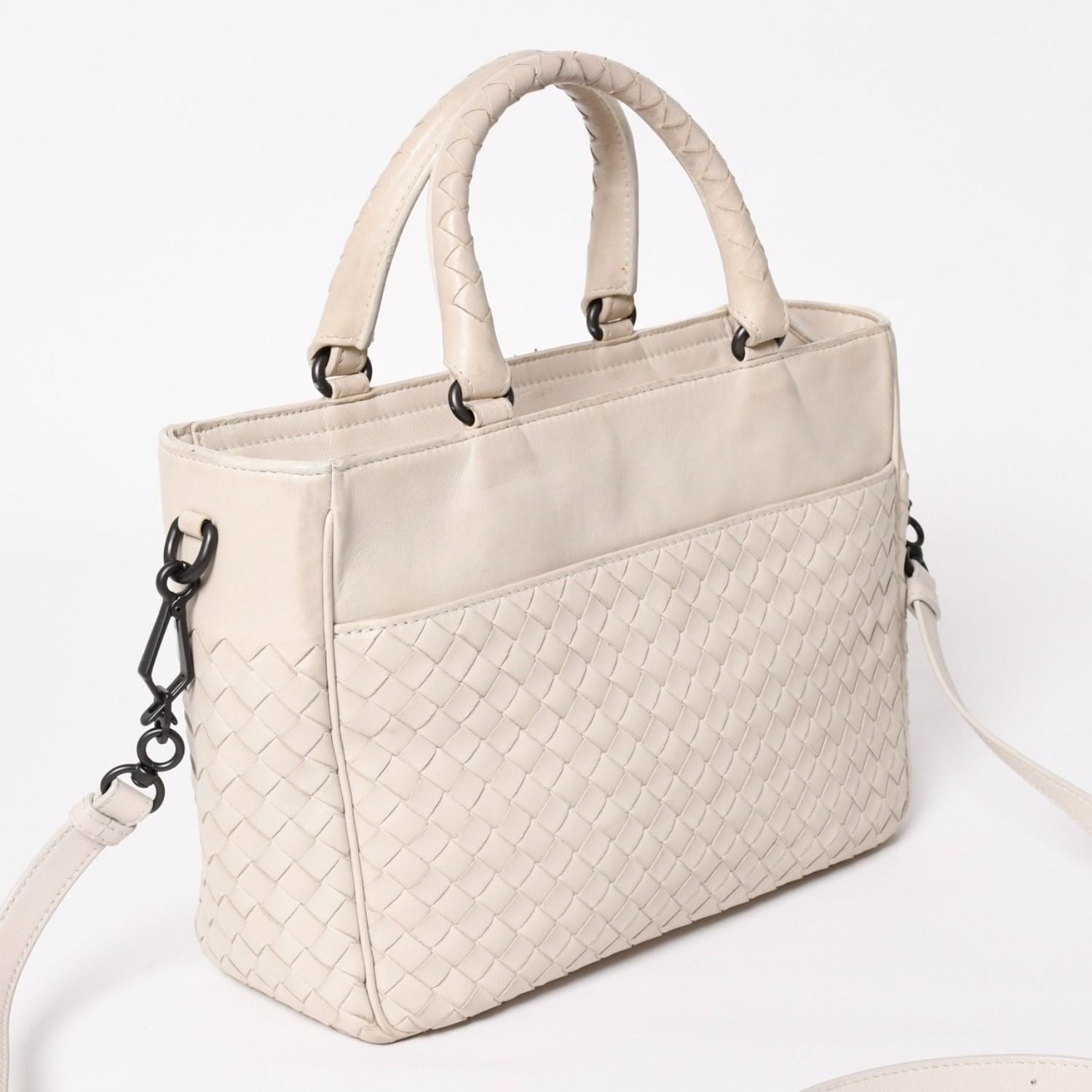 Bottega Veneta Intrecciato 2-Way Shoulder Bag Off White Black — view 3