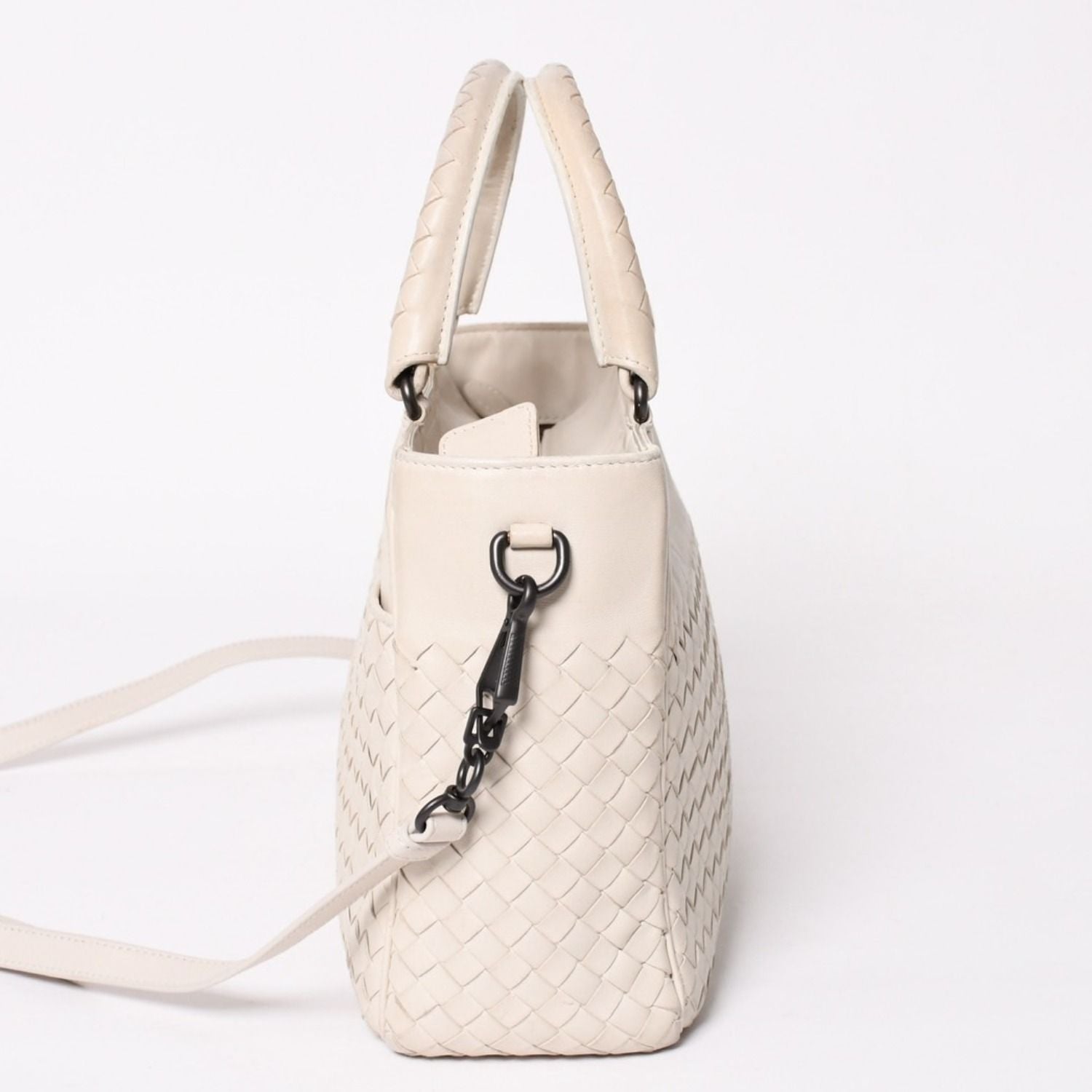 Bottega Veneta Intrecciato 2-Way Shoulder Bag Off White Black — view 4
