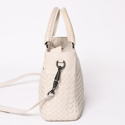 Bottega Veneta Intrecciato 2-Way Shoulder Bag Off White Black — view 4